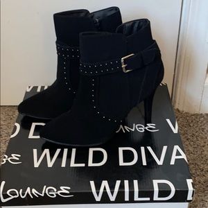 NWOT original box Wild Diva black suede booties